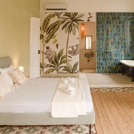 Konukevi Jungle Palazzo