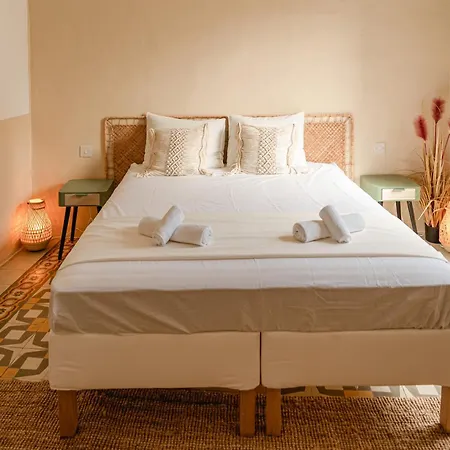 Jungle Palazzo Konukevi