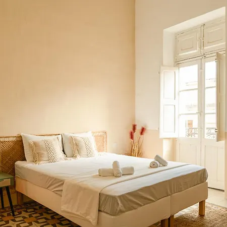 Konukevi Jungle Palazzo