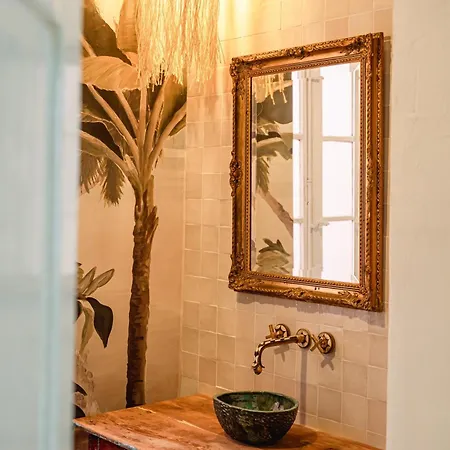 Jungle Palazzo Guest house