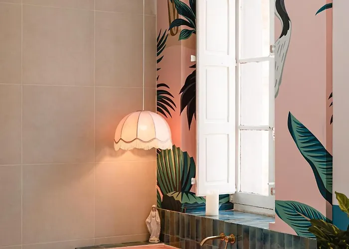 ゲストハウス Jungle Palazzo セングレア