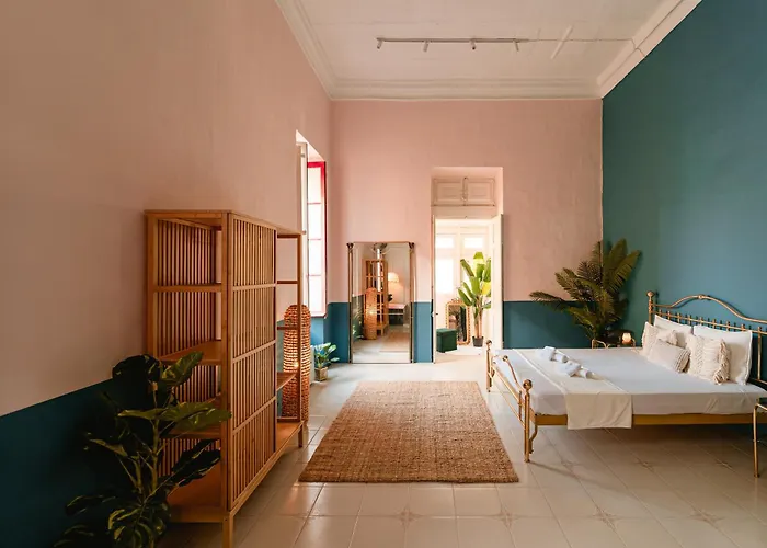 ゲストハウス Jungle Palazzo セングレア